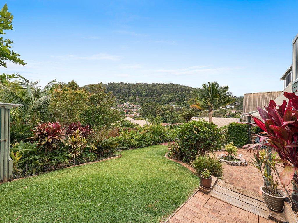 9 Lockyer Close COFFS HARBOUR 18
