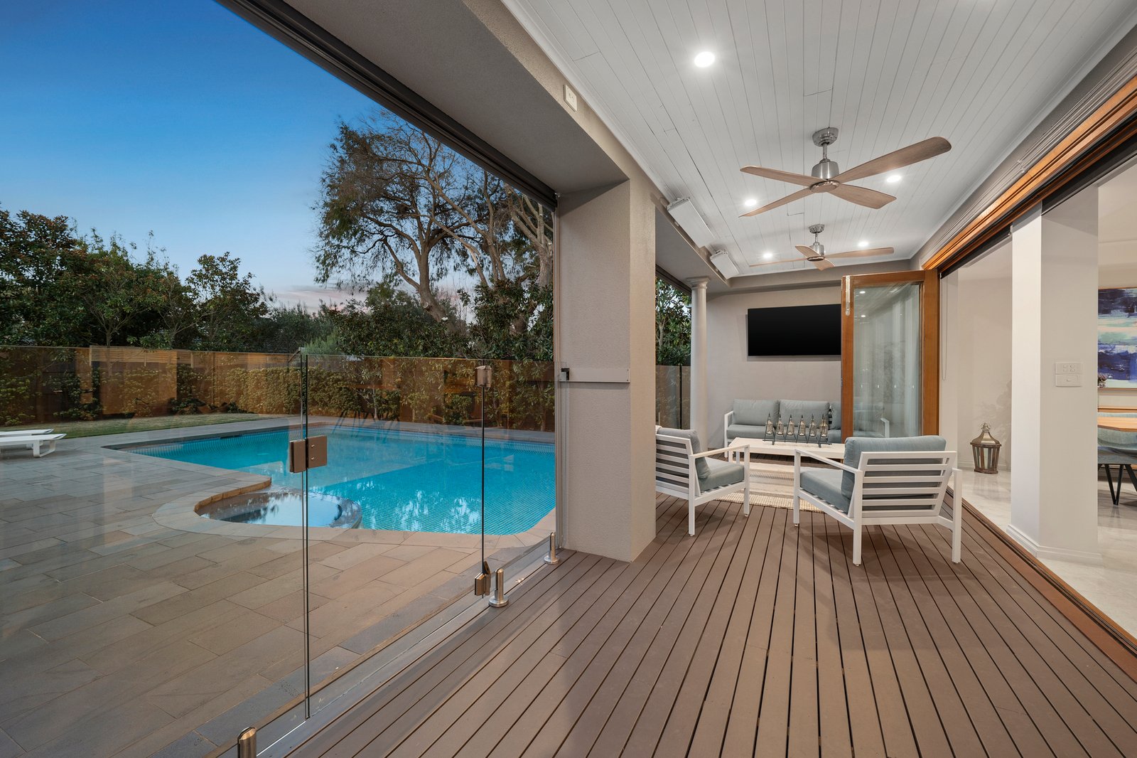 Gallery: 9 Love Street