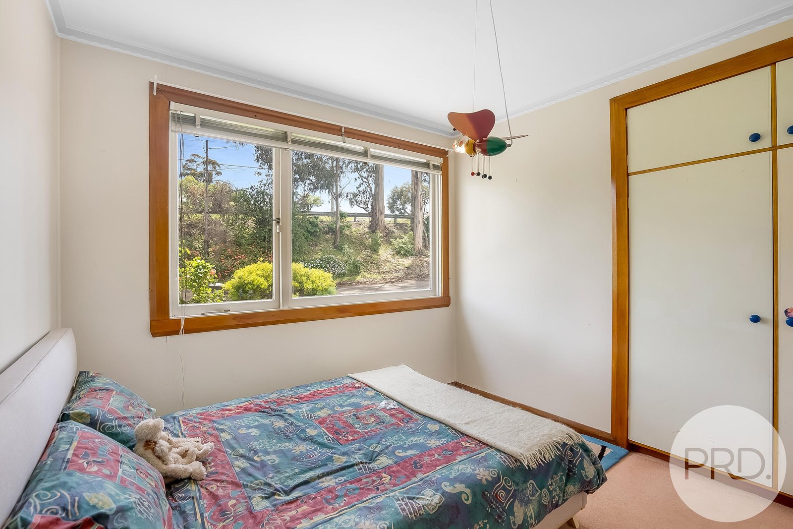 9 Lowestoft Avenue BERRIEDALE 25