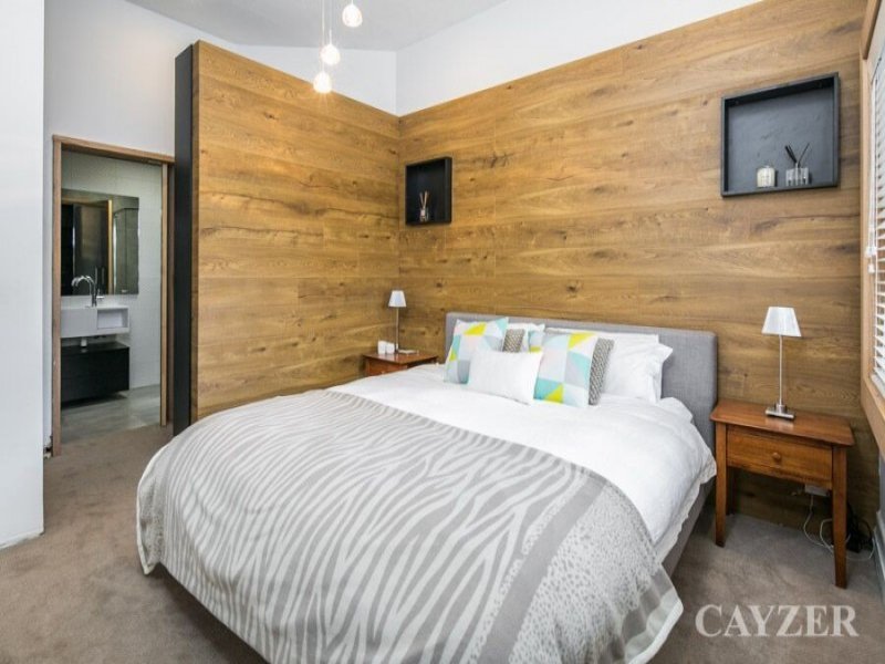 Gallery: 9 Lytton Street