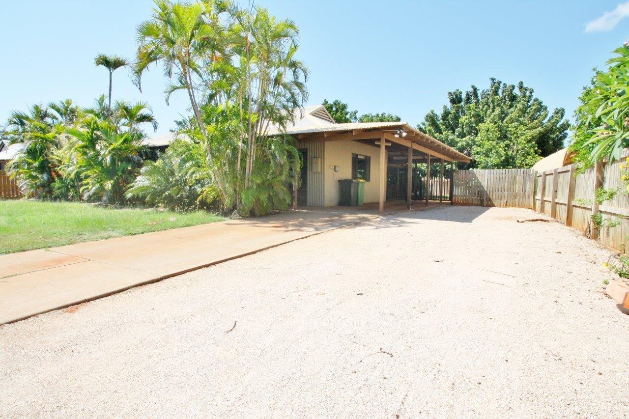 9 Mackie Place CABLE BEACH 2