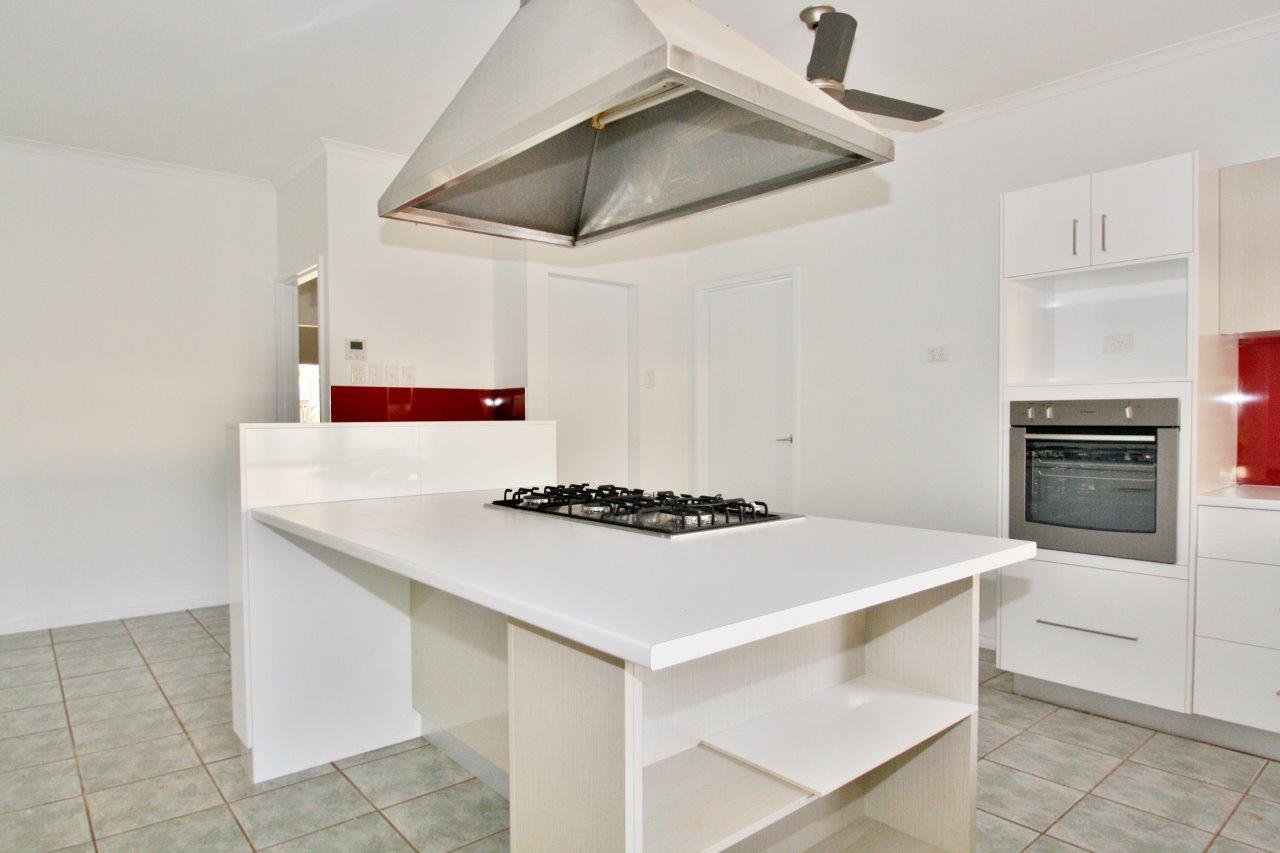 9 Mackie Place CABLE BEACH 4