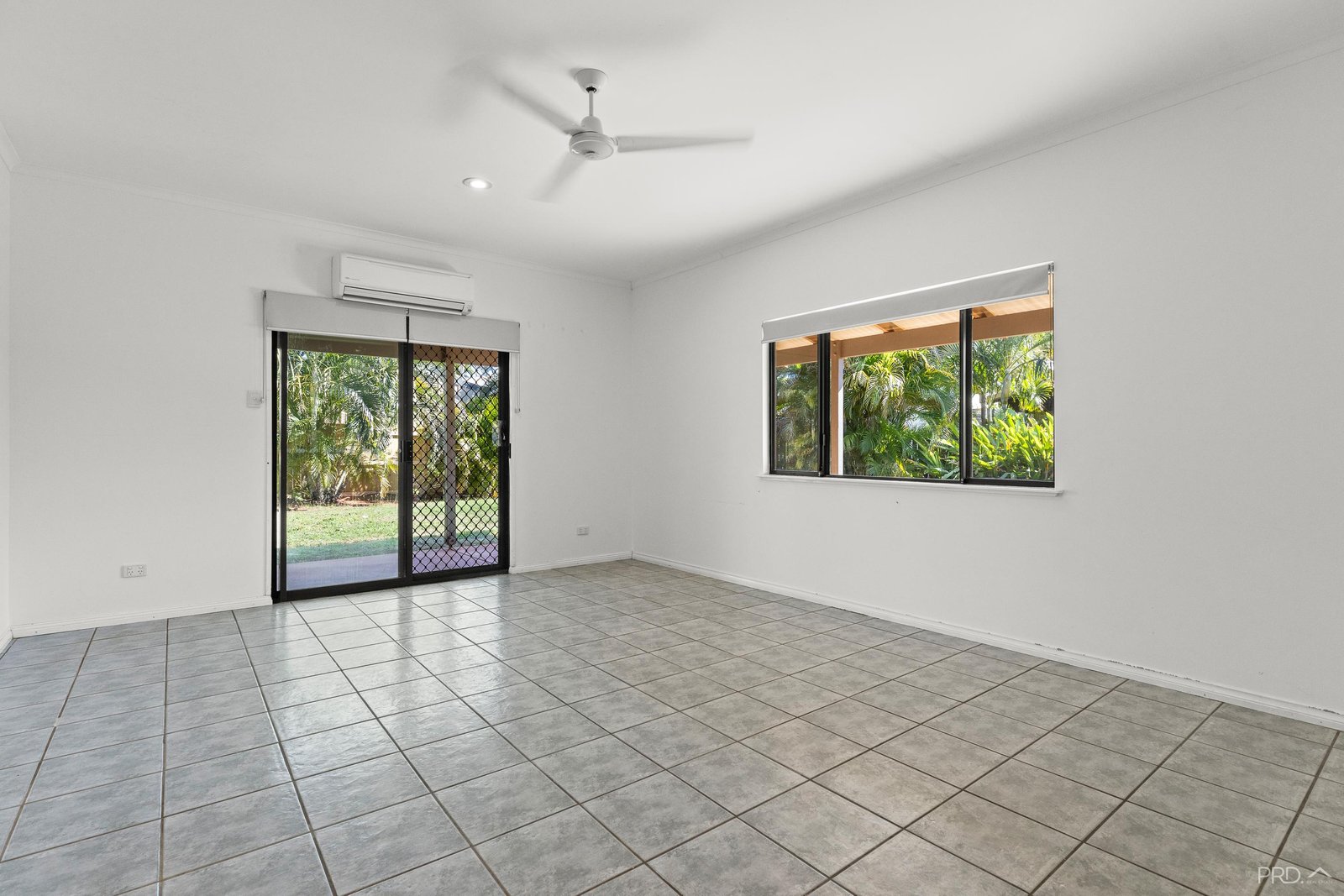 9 Mackie Place CABLE BEACH 21