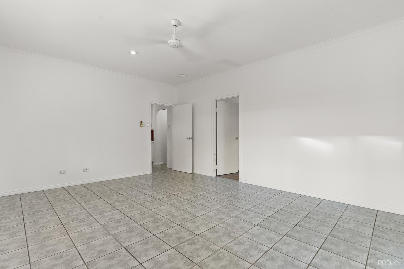 9 Mackie Place CABLE BEACH 22