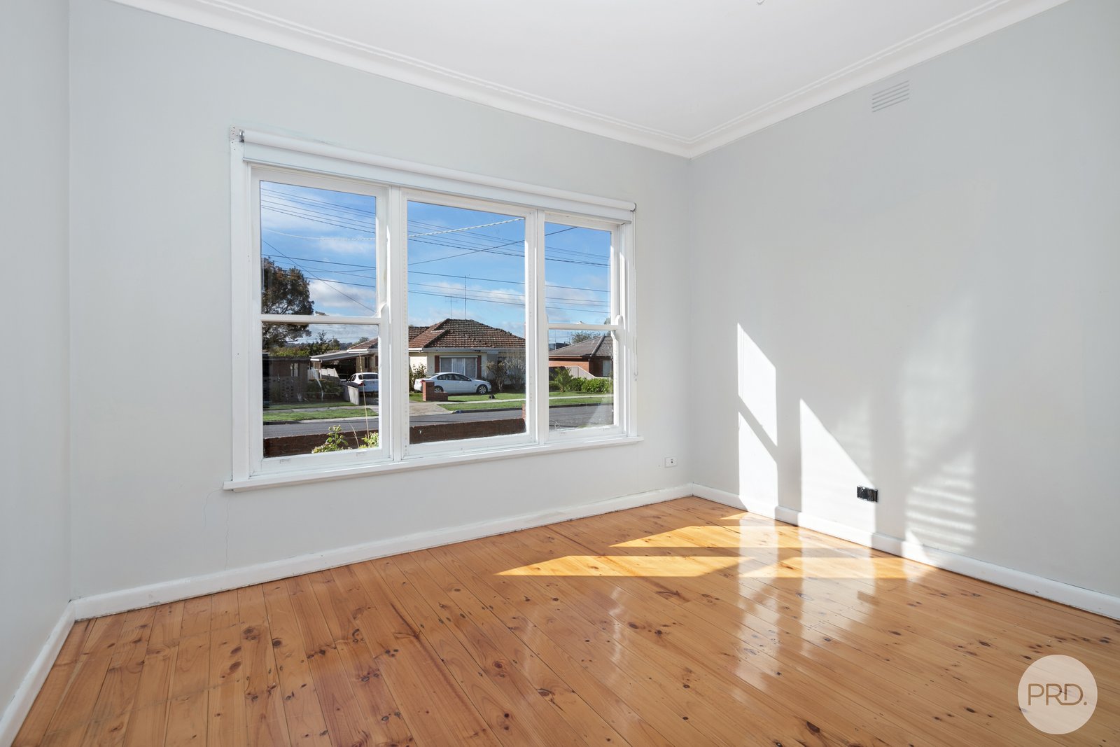 9 Malmesbury Street WENDOUREE 2