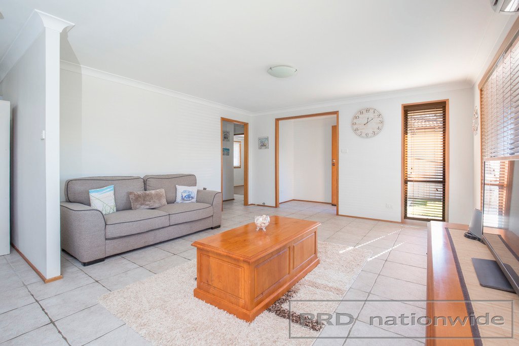 9 Malthus Close THORNTON 4