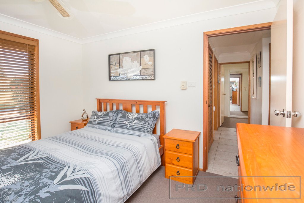 9 Malthus Close THORNTON 18