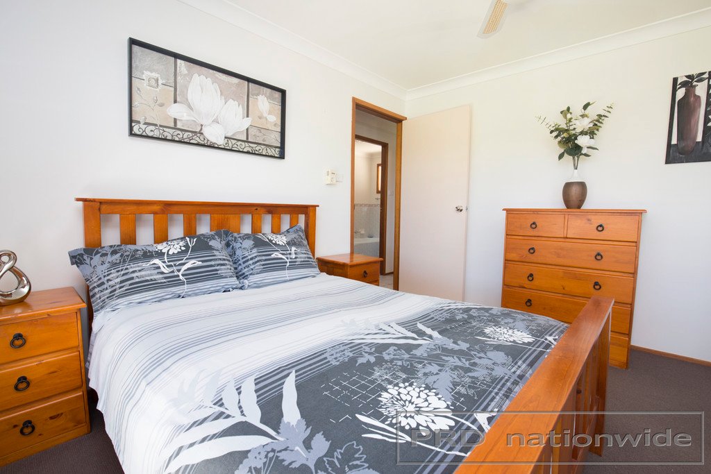 9 Malthus Close THORNTON 21