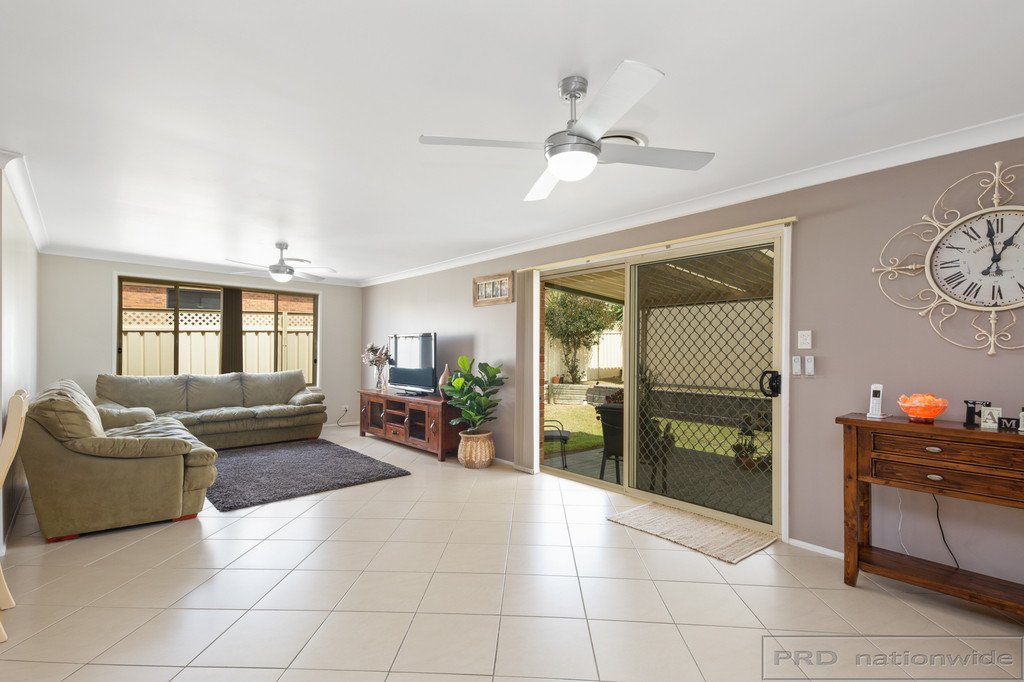 9 Mannall Close RUTHERFORD 16