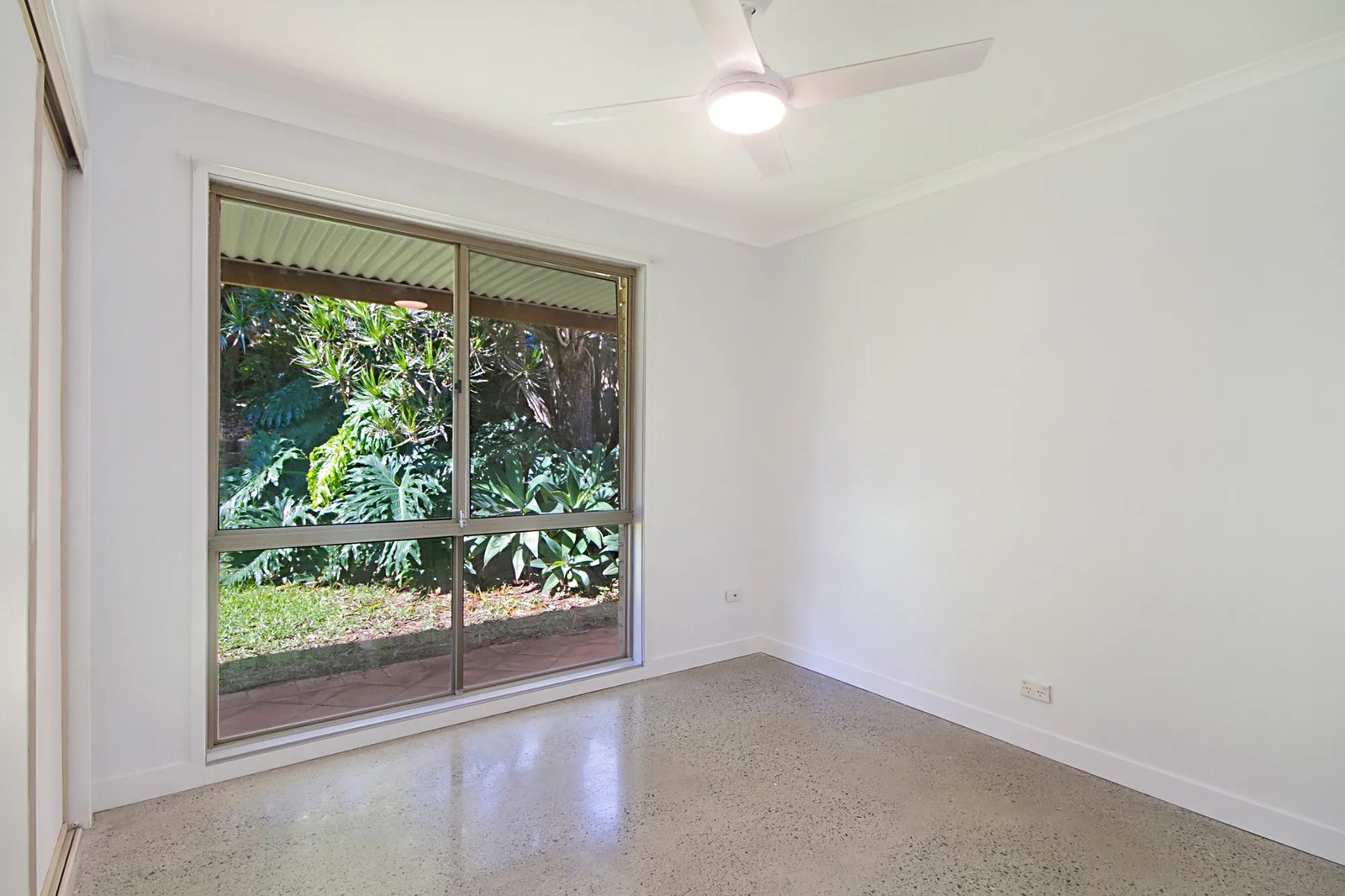 9 Manuka Road BANORA POINT 3