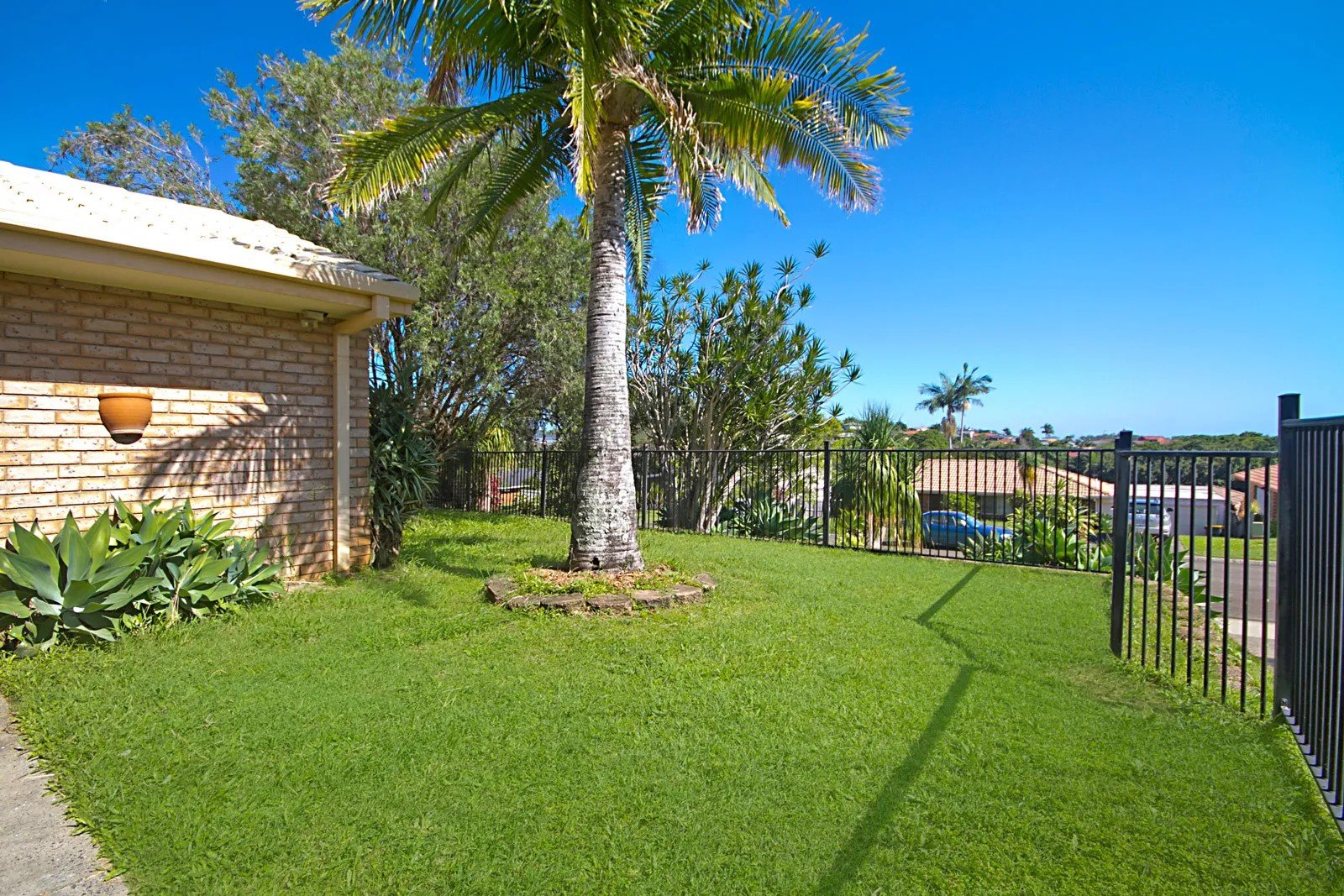 9 Manuka Road BANORA POINT 9