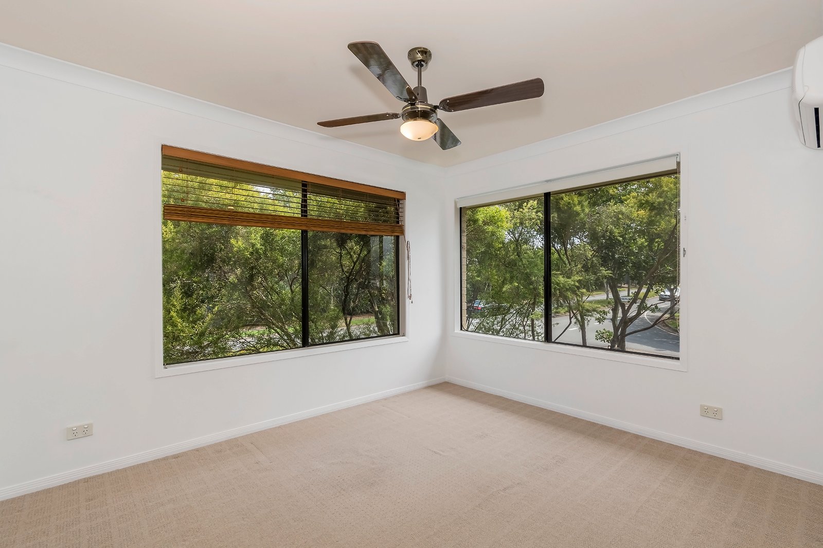 9 Marciana Crescent VARSITY LAKES 10