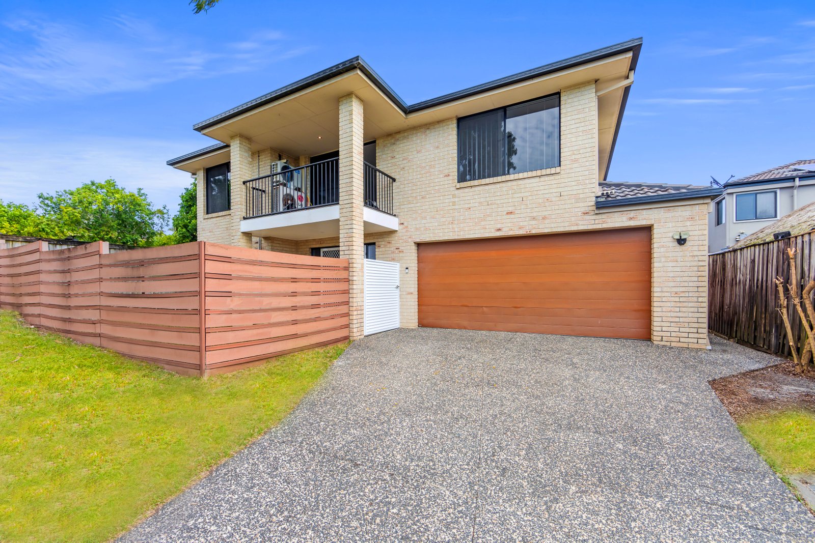 9 Marciana Crescent VARSITY LAKES 1