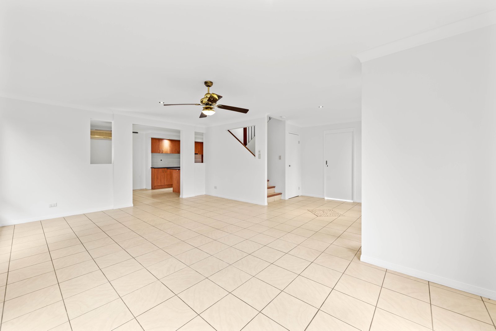 9 Marciana Crescent VARSITY LAKES 4