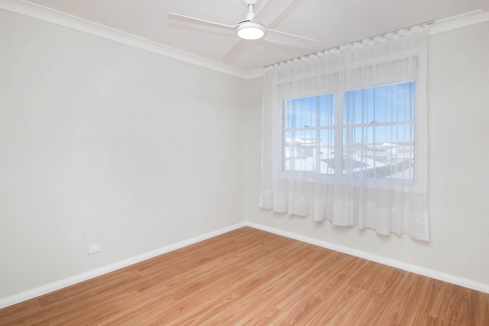 9 Marine Parade LAKE CATHIE 10