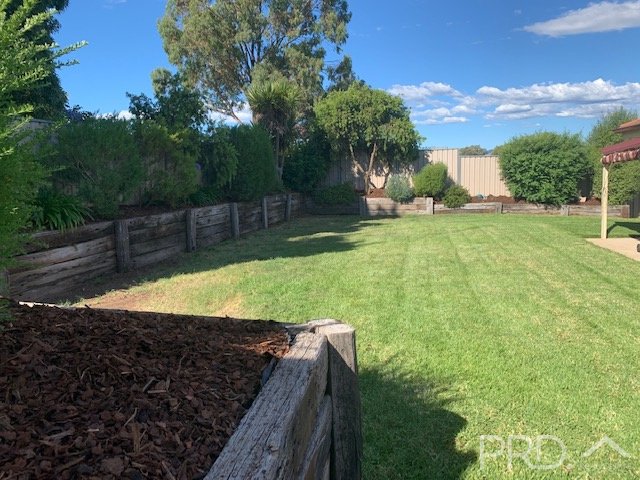 9 Martin Place TUMUT 27