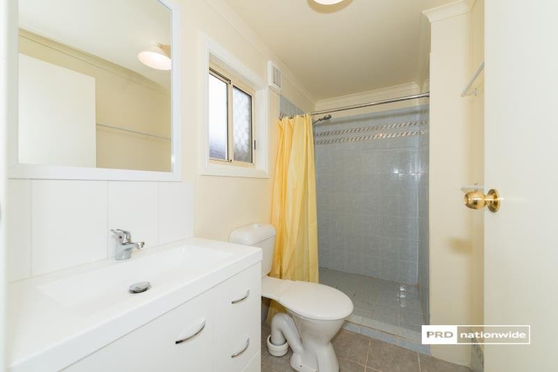 9 Maxwell Street TAMWORTH 3