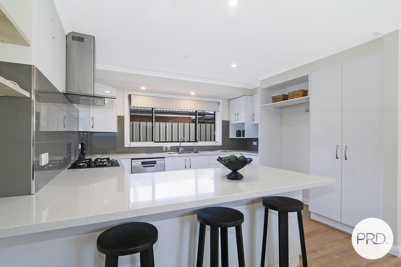 9 Mayfair Drive WEST WODONGA 2