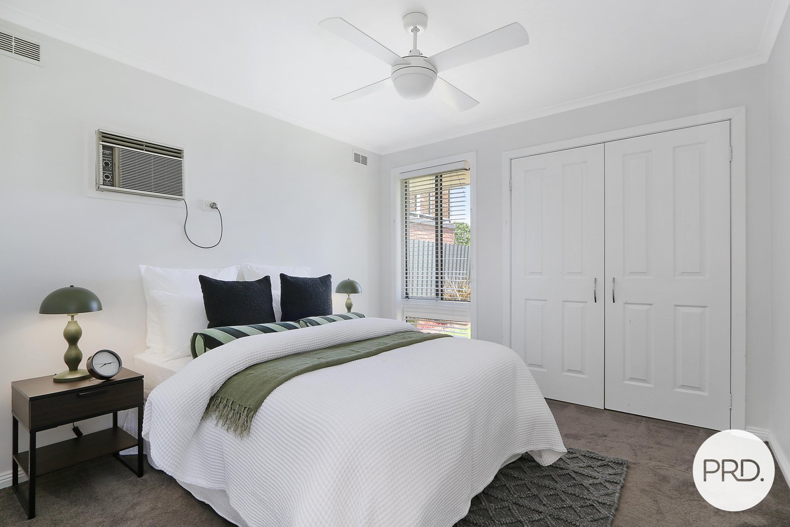 9 Mayfair Drive WEST WODONGA 12