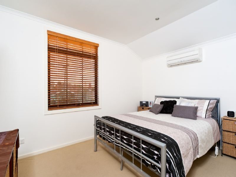 Gallery: 9 McCubbin Street