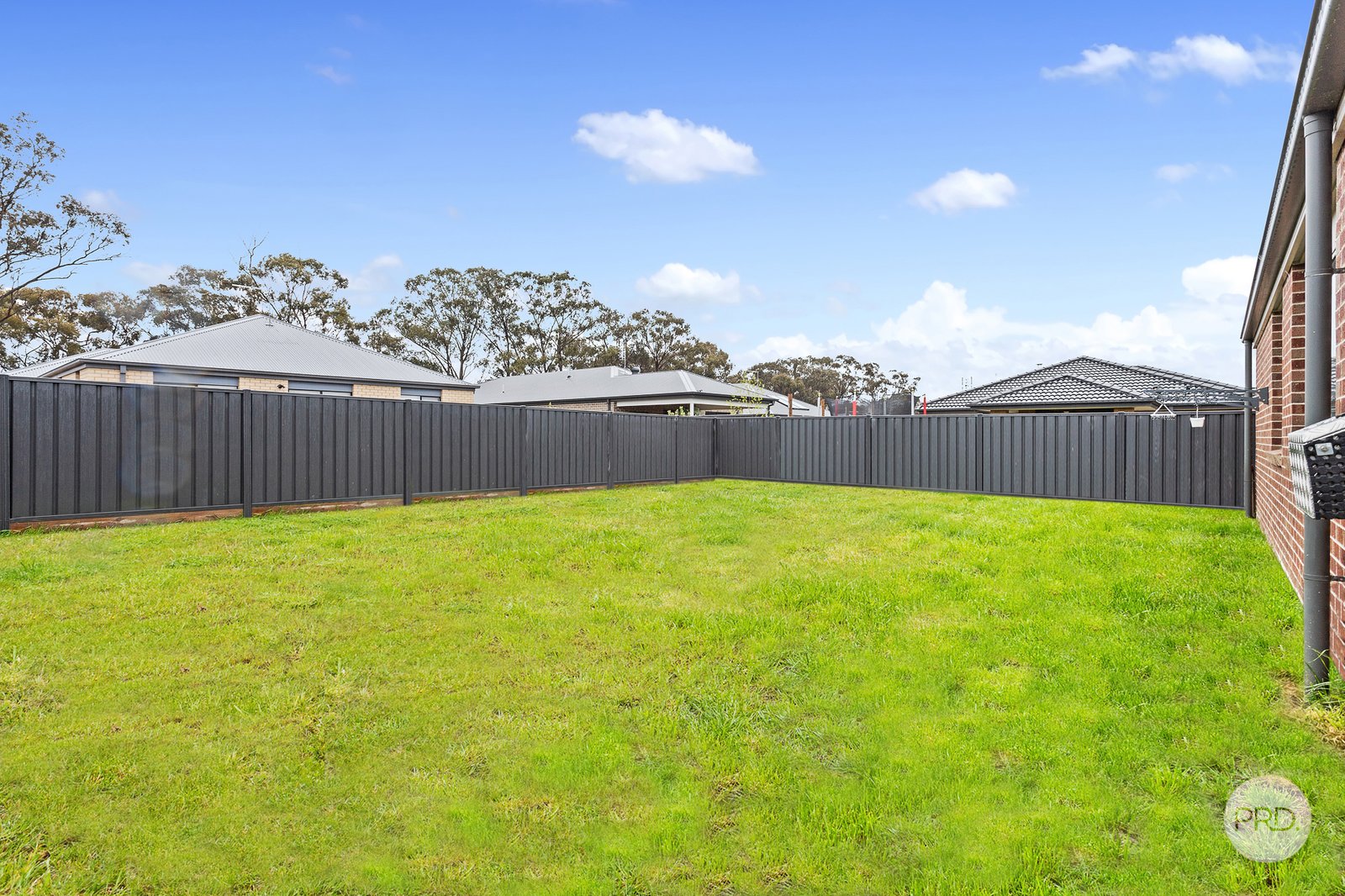 9 McCubbin Street HUNTLY 11