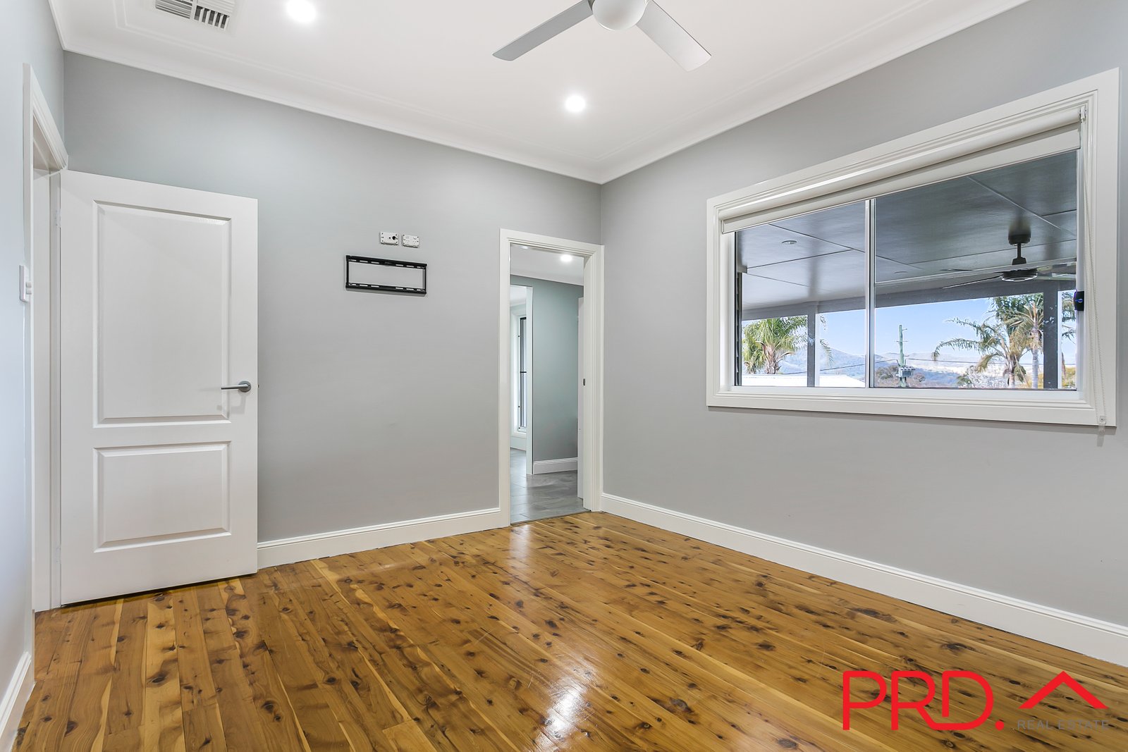 9 McRae Street TAMWORTH 13