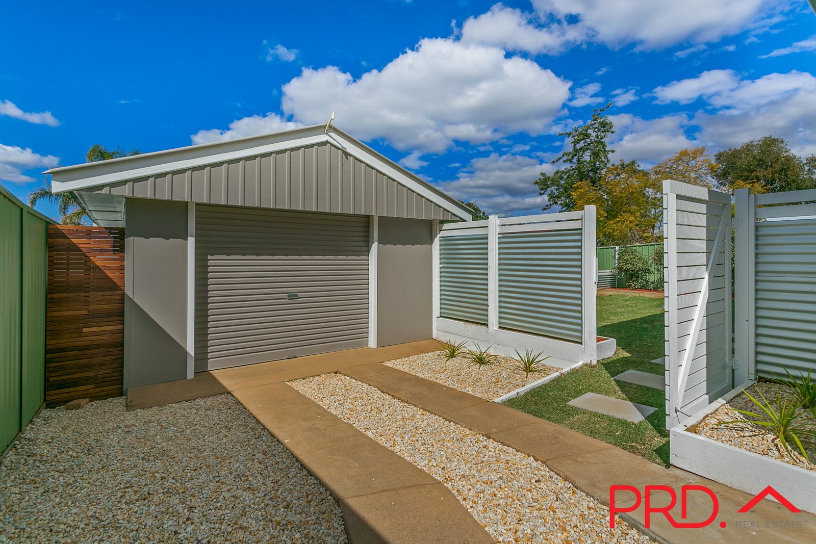 9 McRae Street TAMWORTH 27