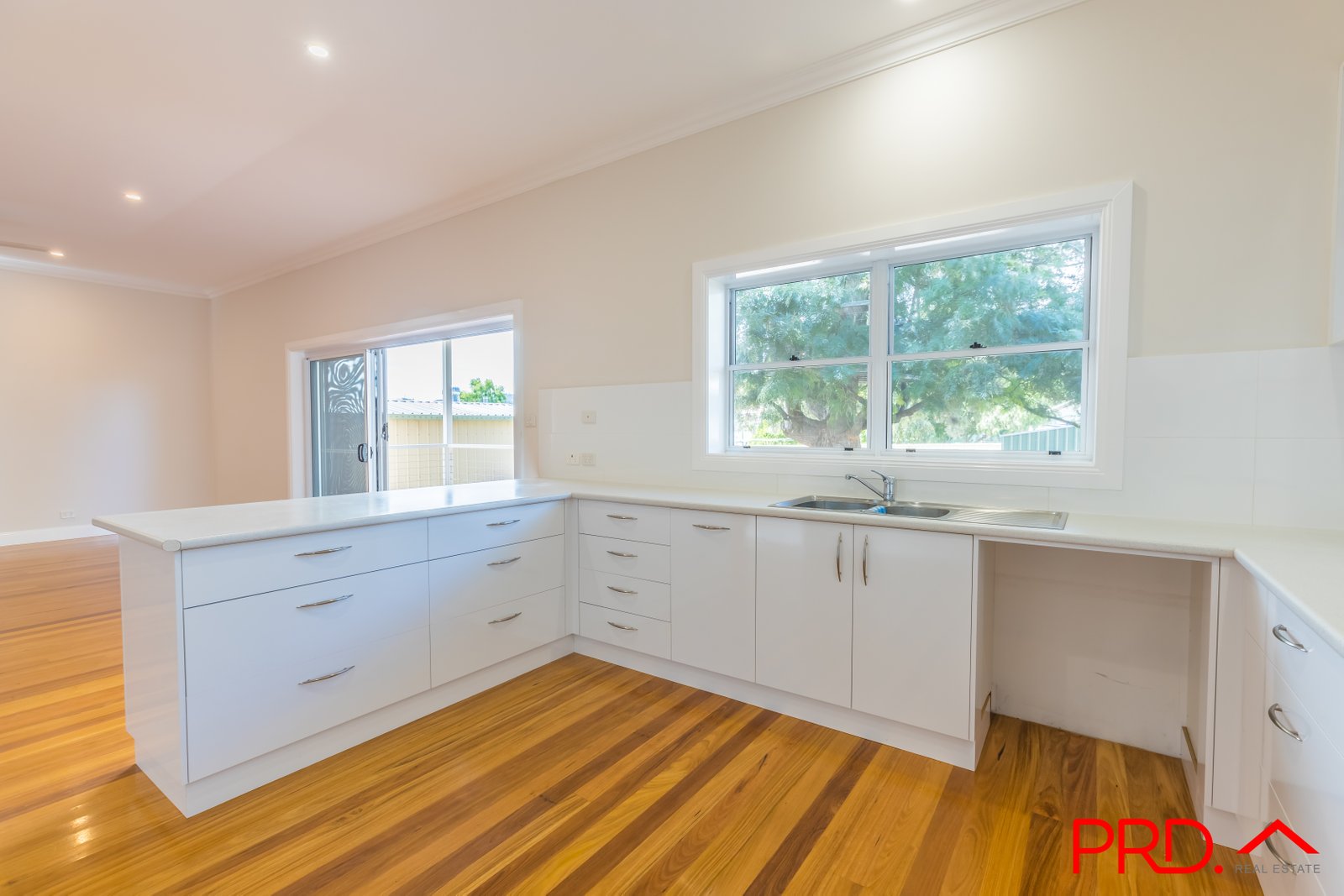 9 Melrose Street TAMWORTH 4