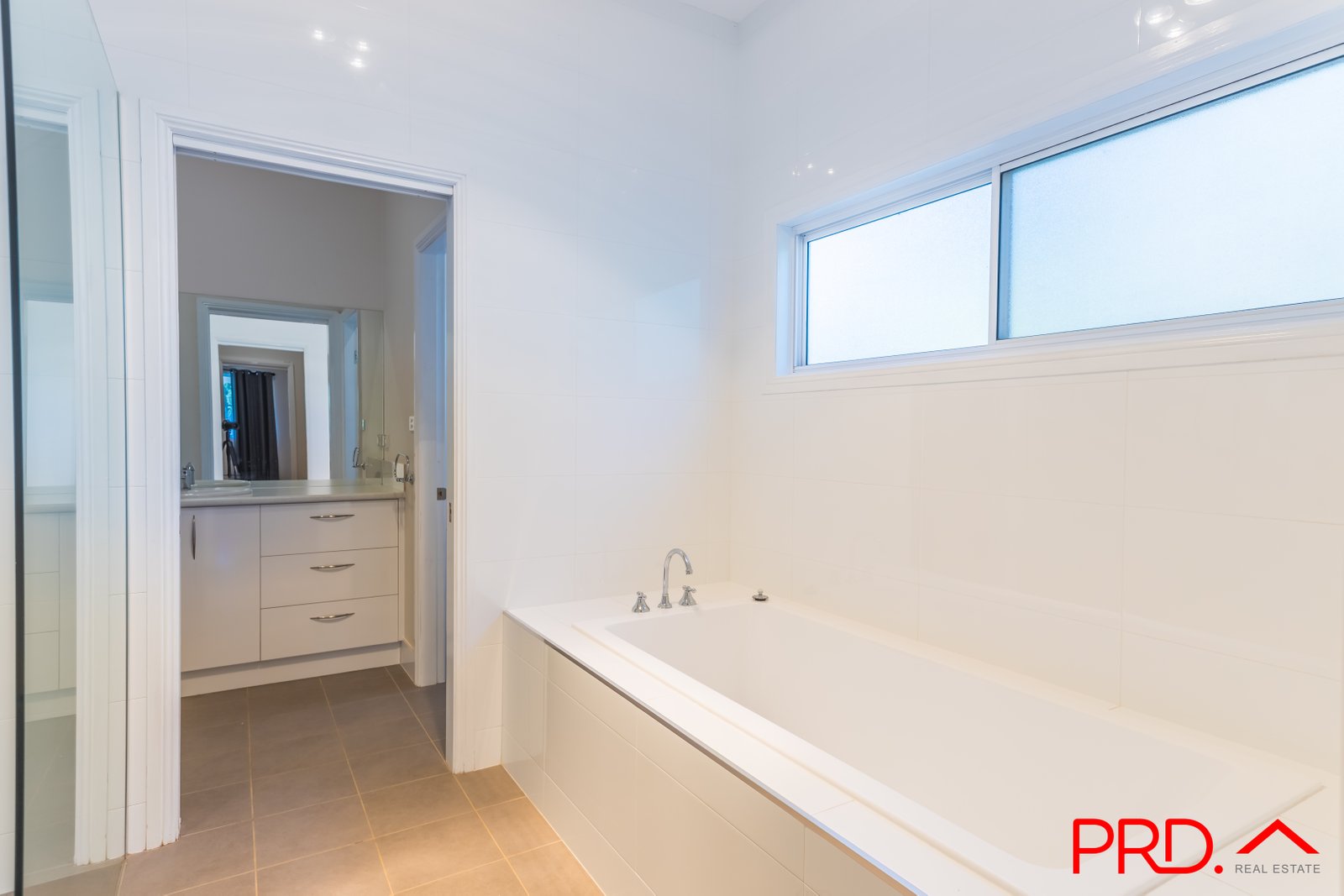 9 Melrose Street TAMWORTH 18