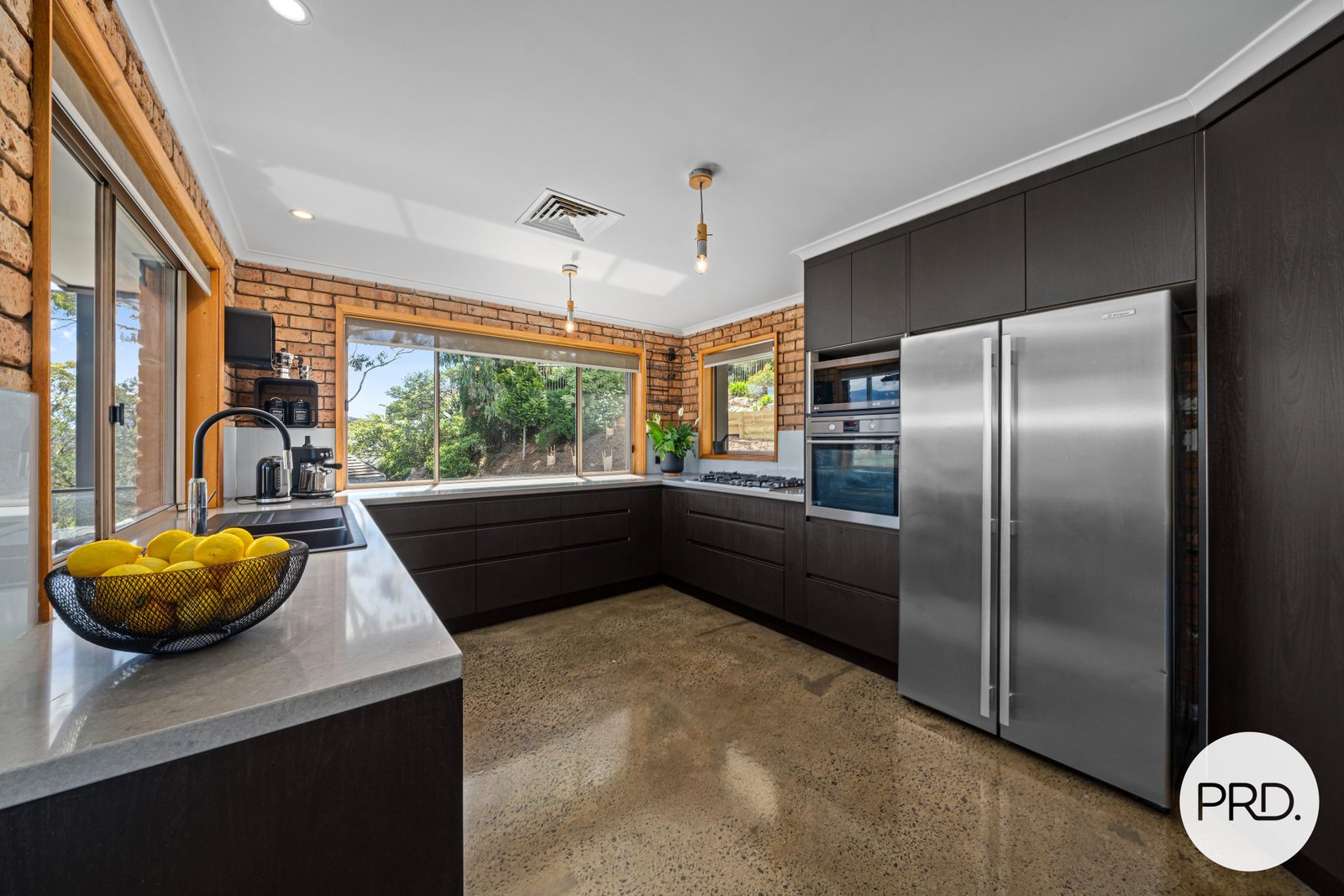 9 Mercedes Place BELLERIVE 3