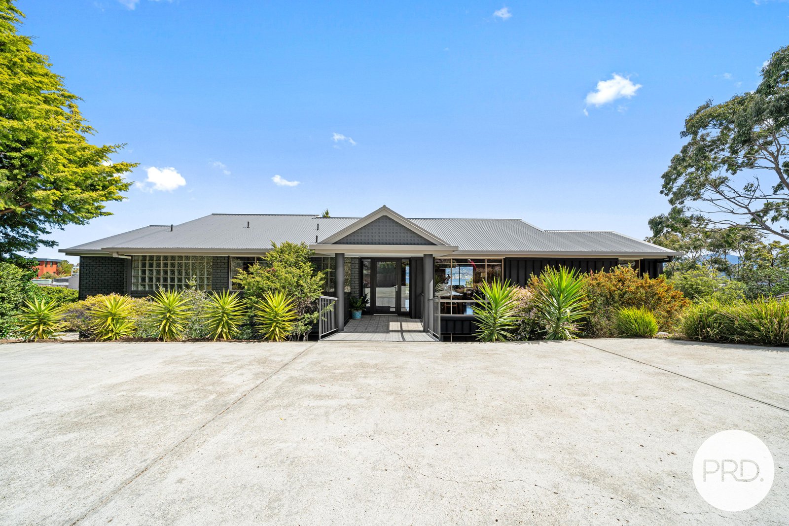 9 Mercedes Place BELLERIVE 24