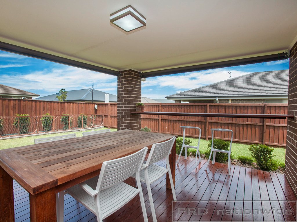 9 Midfield Close RUTHERFORD 16