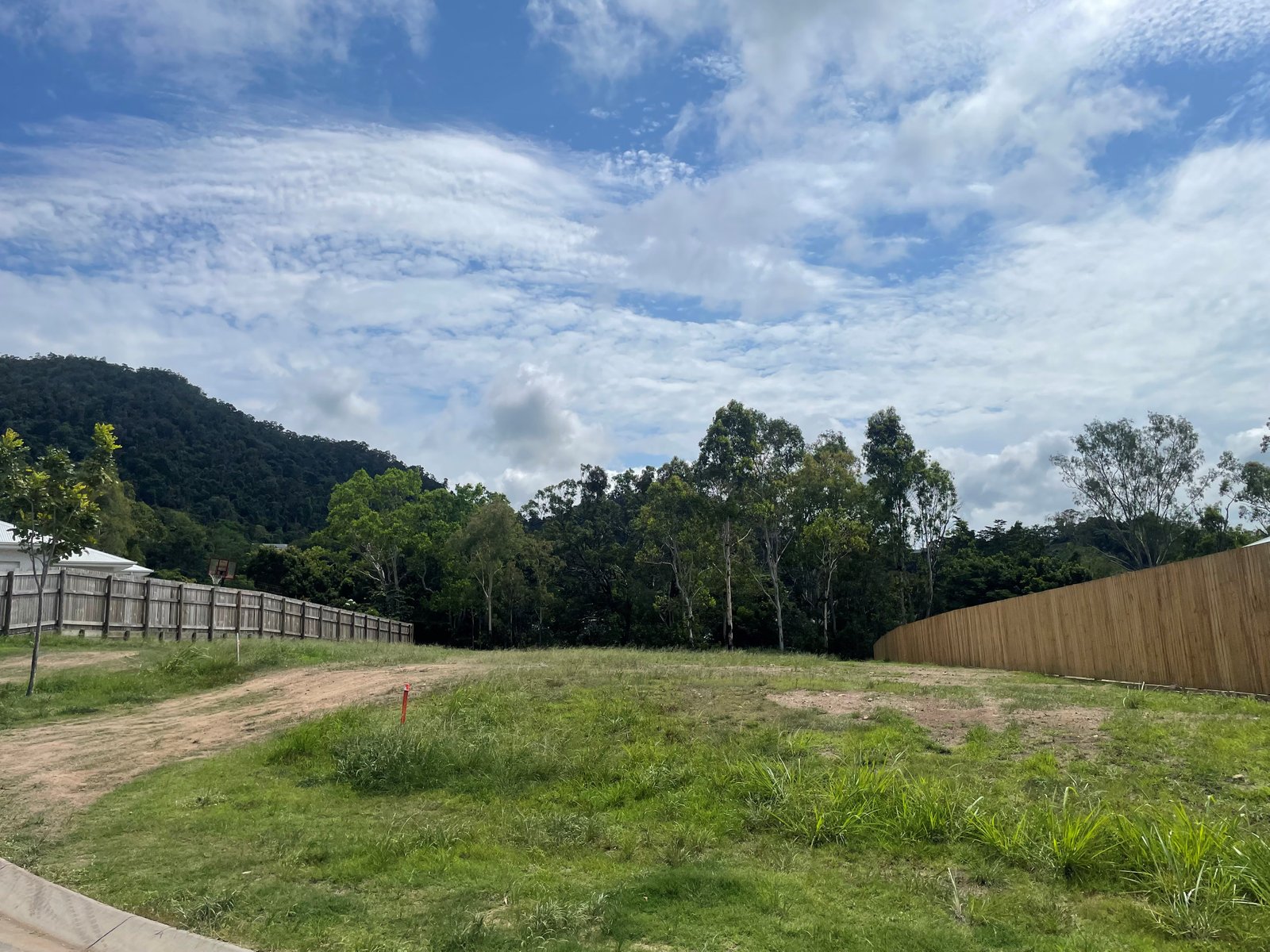 9 Milkypine Place CANNON VALLEY 1