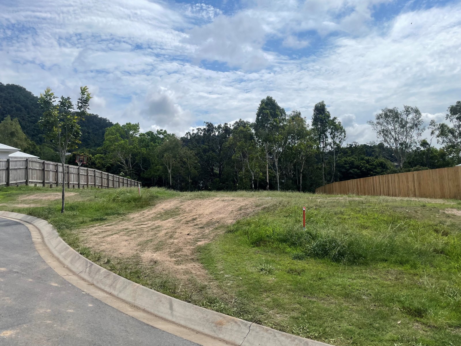 9 Milkypine Place CANNON VALLEY 2