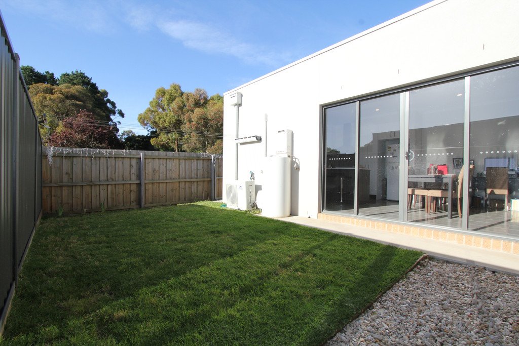 9 Millicent Place BALLARAT EAST 15