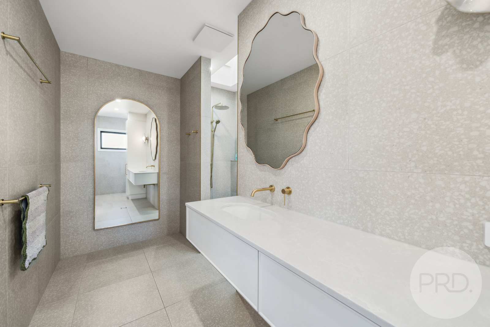 9 Mitta Mitta Place GOBBAGOMBALIN 5