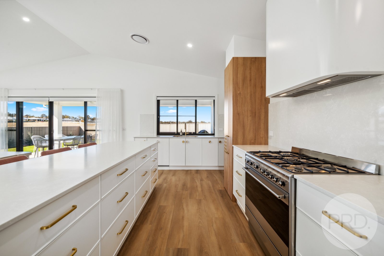 9 Mitta Mitta Place GOBBAGOMBALIN 6