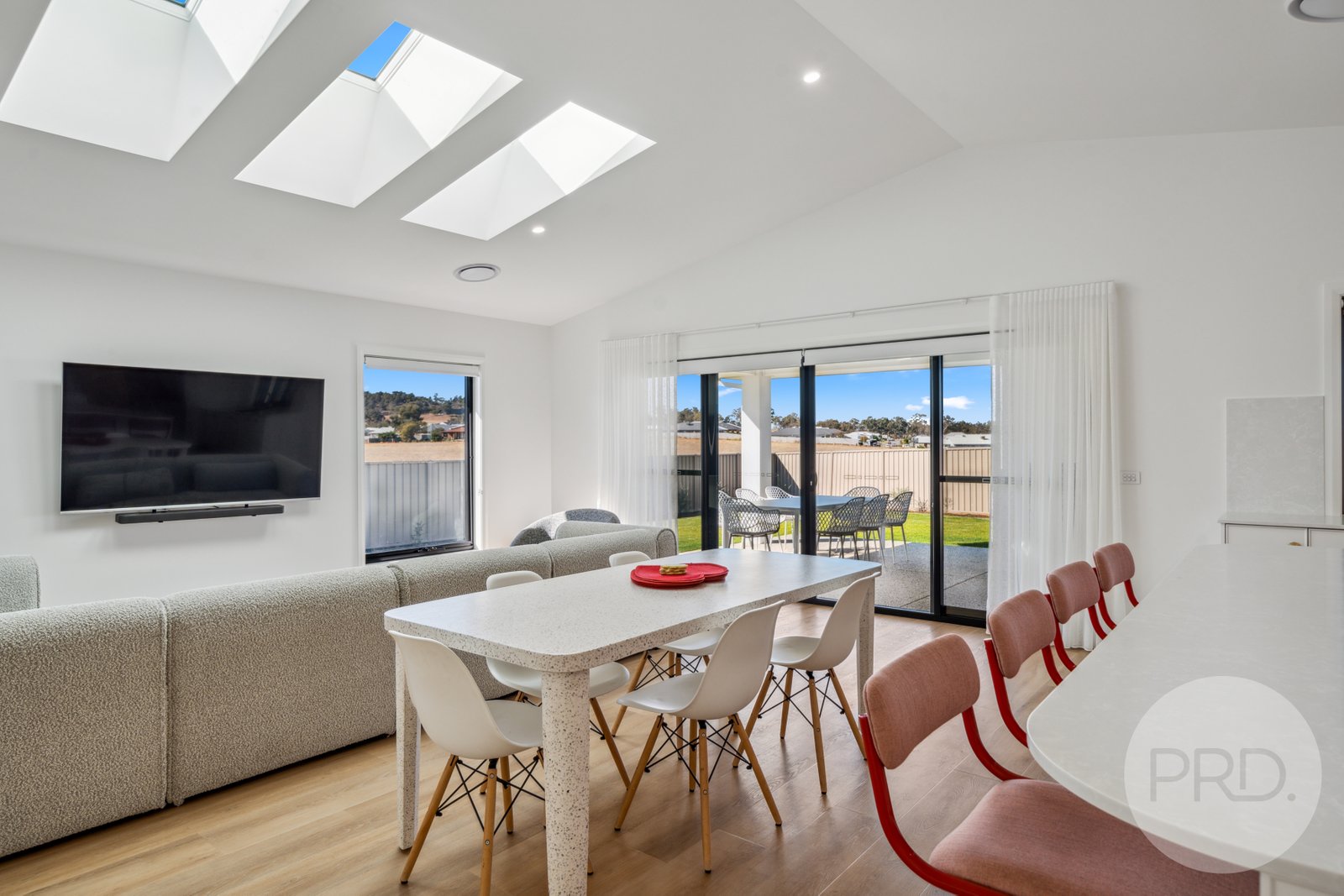 9 Mitta Mitta Place GOBBAGOMBALIN 12