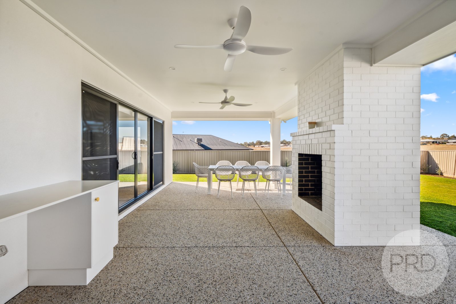 9 Mitta Mitta Place GOBBAGOMBALIN 19