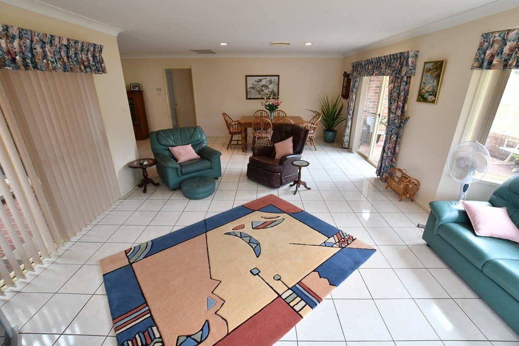 9 Moondah Close TAMWORTH 9