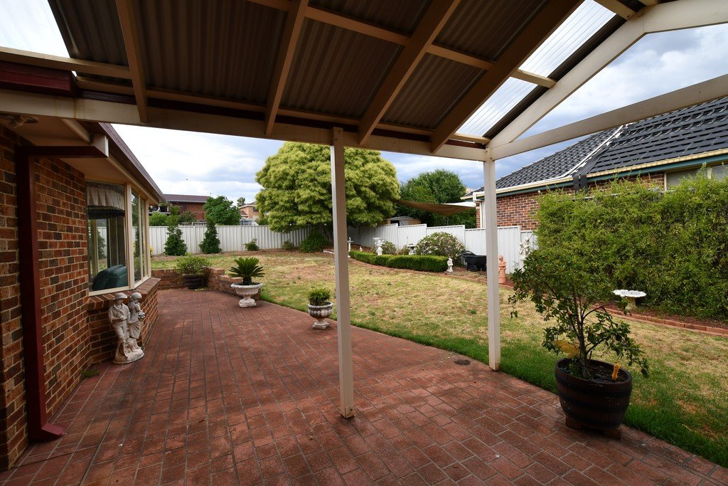 9 Moondah Close TAMWORTH 13