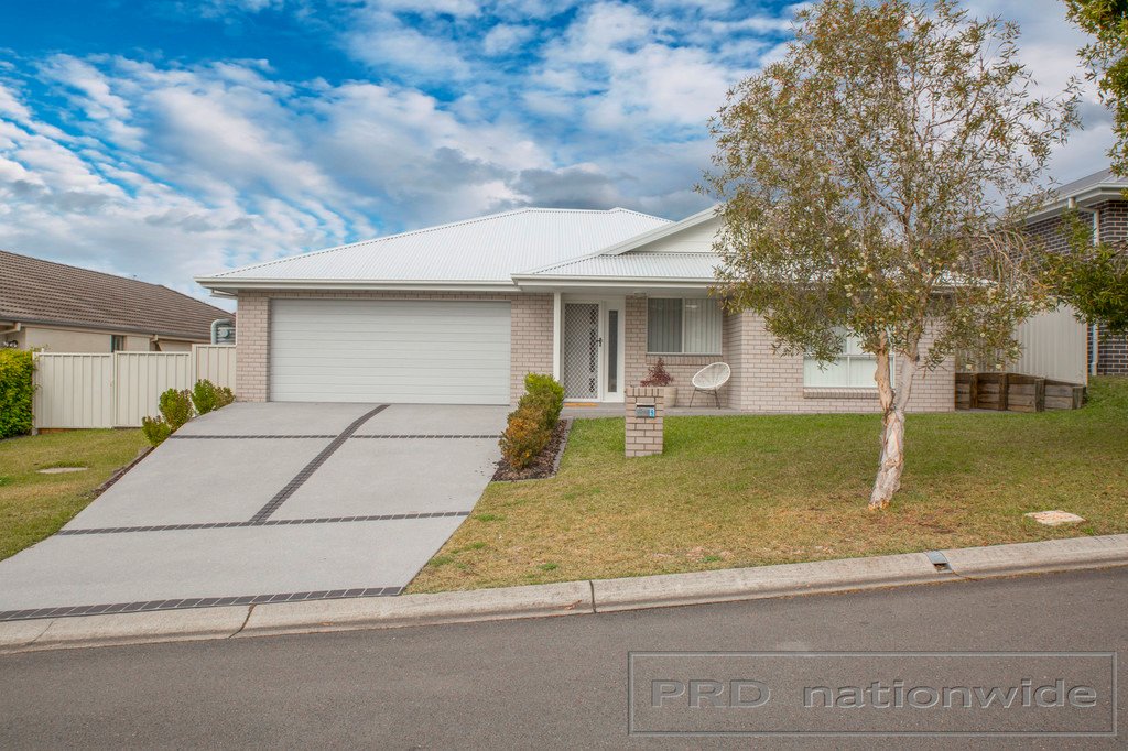 9 Morinda Avenue LARGS 16
