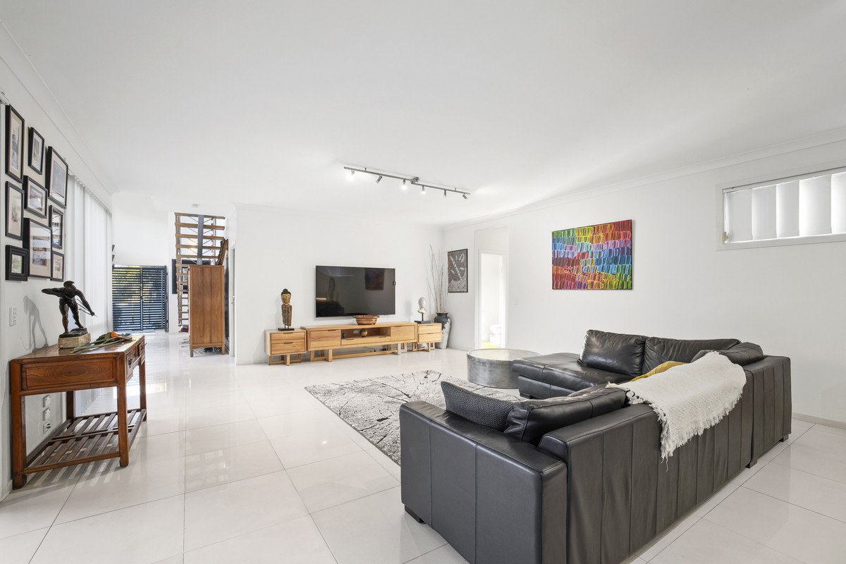 9 Moyenne Crescent Varsity Lakes 5