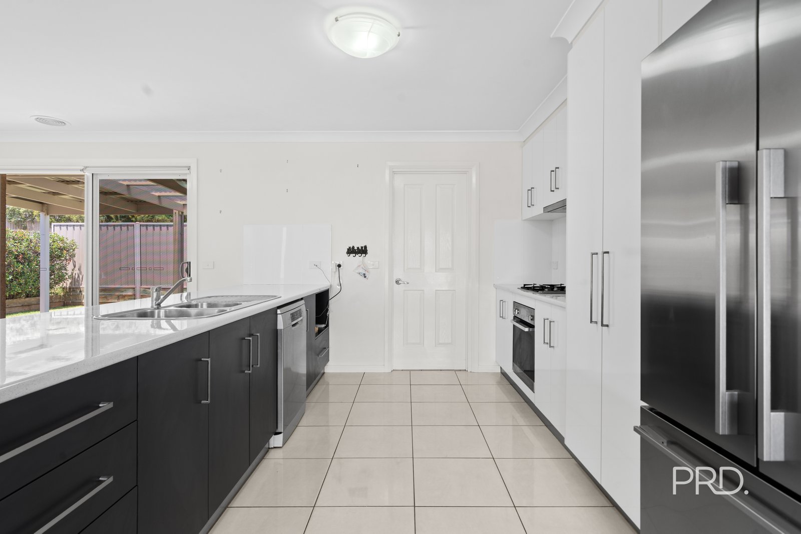 9 Murndal Place BOURKELANDS 7