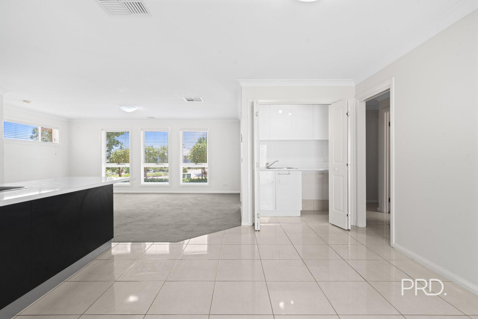 9 Murndal Place BOURKELANDS 8