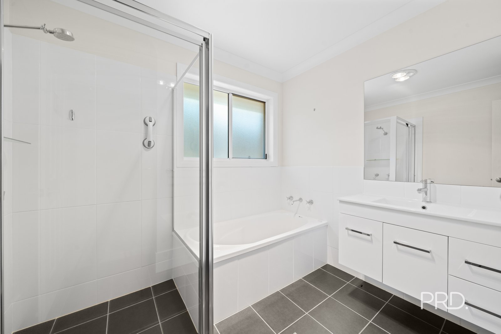 9 Murndal Place BOURKELANDS 10