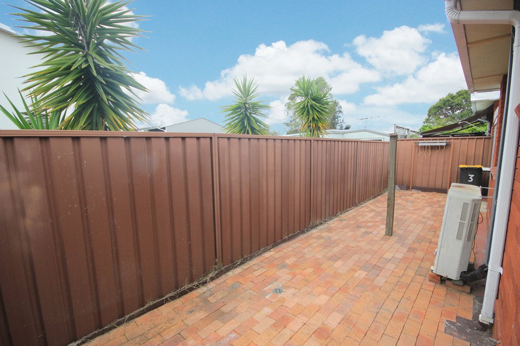 9 Napoleon Street SANS SOUCI 8