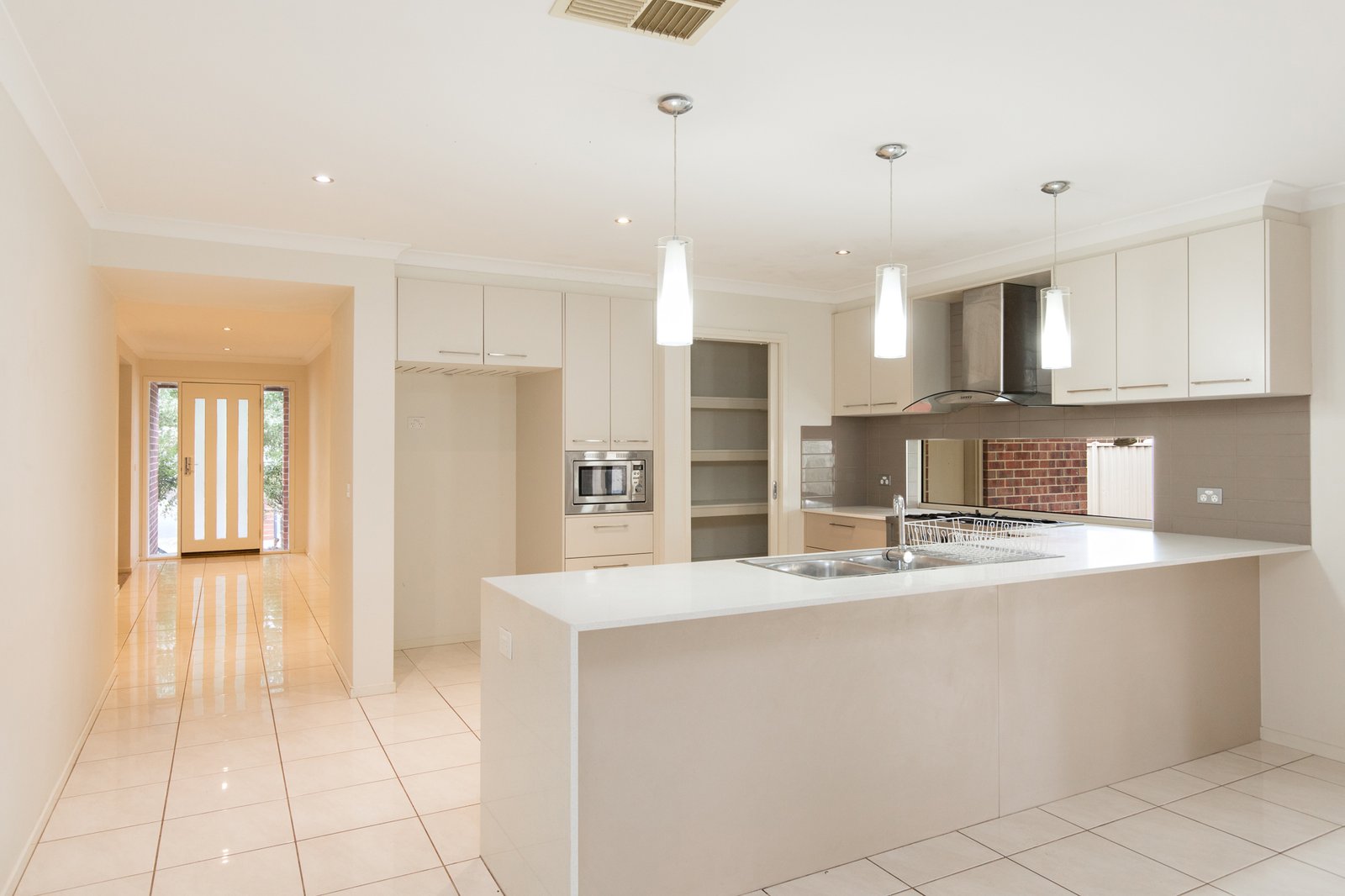 Gallery: 9 Naroo Street