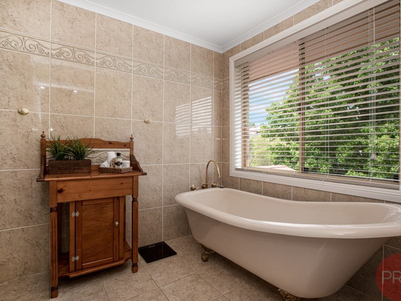 9 Natalie Close TENAMBIT 11