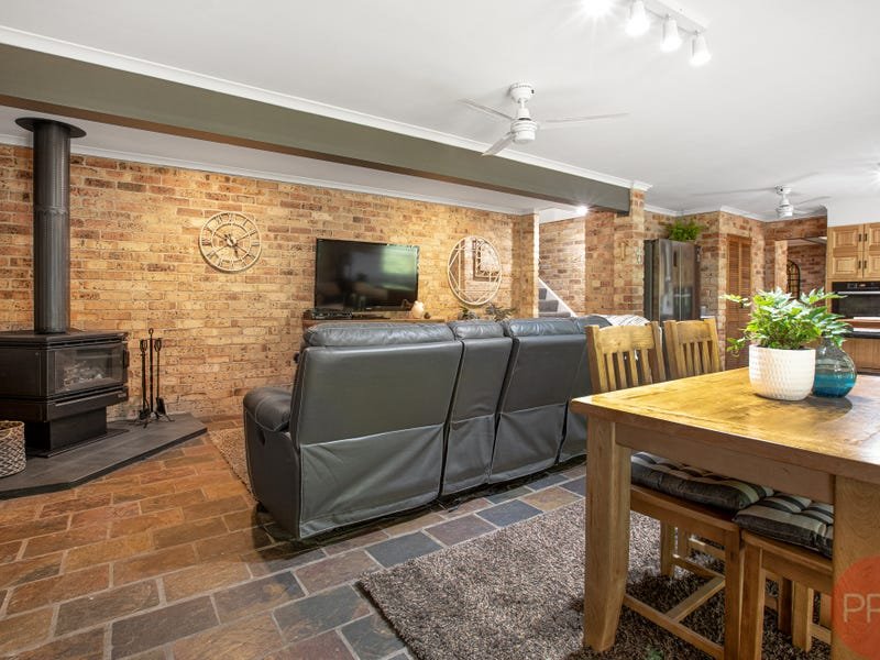 9 Natalie Close TENAMBIT 13